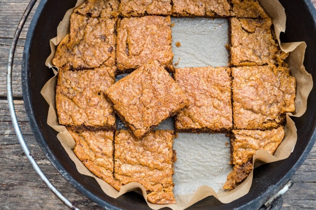 dutch oven camping desserts